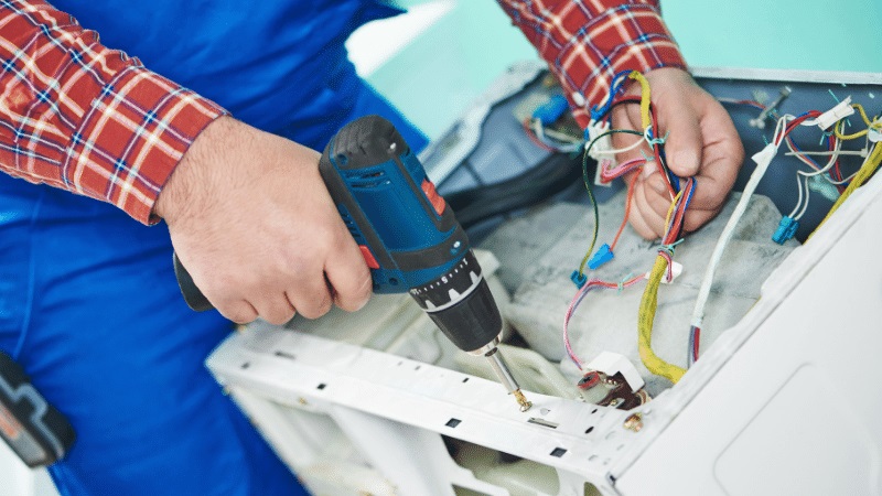 Arifiye Gorenje Gorenje çamaşır makinesi kart tamiri – Su almama arızası orijinal parça ile giderildi. - Teknik servis örneği